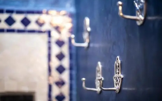 Riad Mur Akush