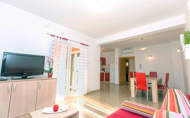 Apartments Villa Dina