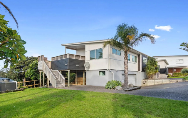 The Nautical Bach - Mangawhai Heads Holiday Home