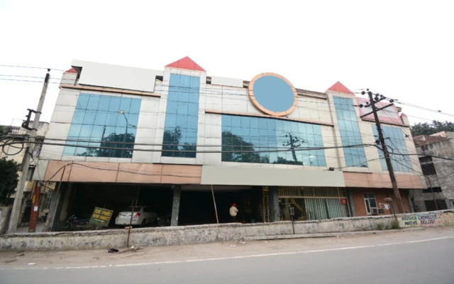 OYO Flagship 29078 Hussainpura Hukam Singh Road
