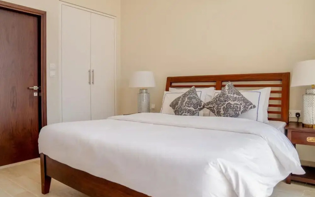 Refined Marina View Retreat