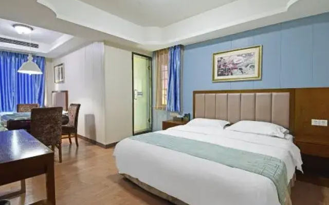 Chongqing Jinyue Bay Hotel（tushuguanditiezhanxinanyiyuandian）