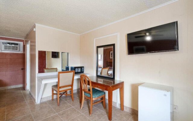 Capital O Hotel Beeville - US 181