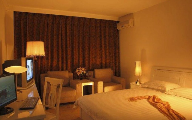 Huili Business Hotel