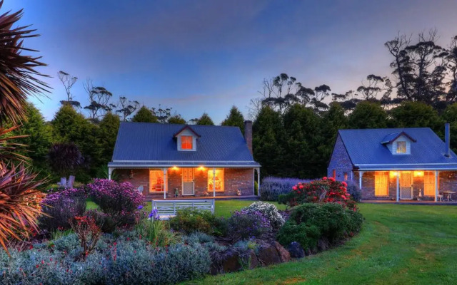 Rosebank Cottage Collection