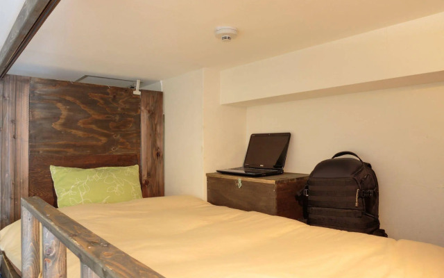 Osaka Hana Hostel