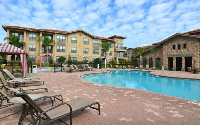 Bella Piazza 904 - 526