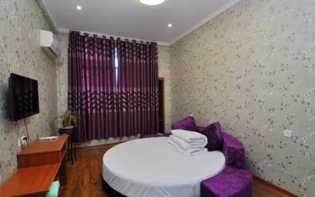 Fengyang Xiangyang Hotel