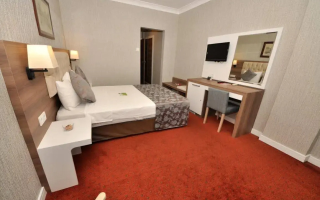 Gur Kent Hotel