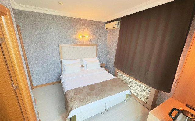 Lounge Boutique Hotel