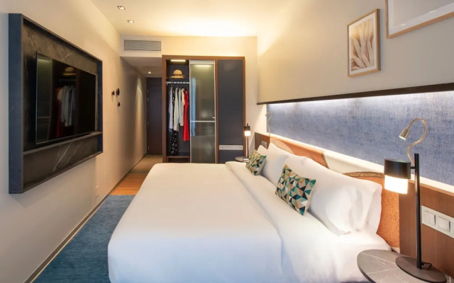 Crowne Plaza Madrid - Centre Retiro by IHG