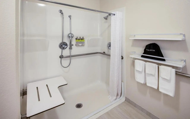 Candlewood Suites Manassas by IHG