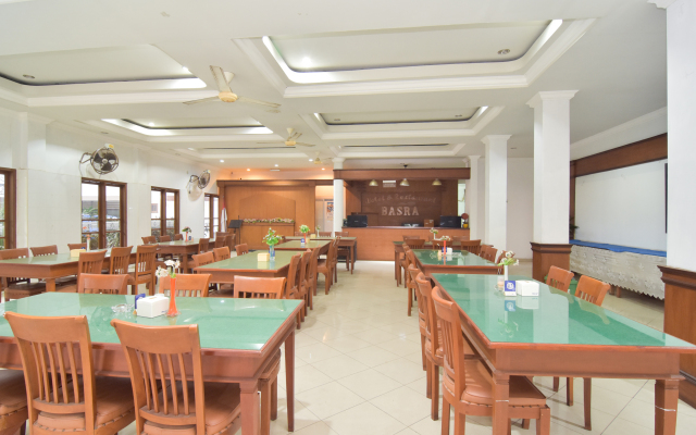 OYO 1232 Hotel Basra