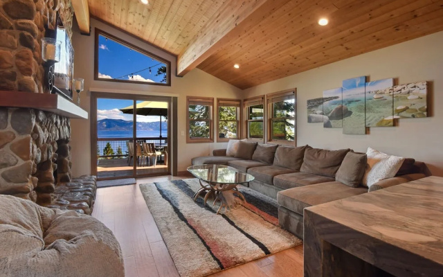 Shoreline Vista | 180° Lake Views | Pet-Friendly | 2 Master Suites