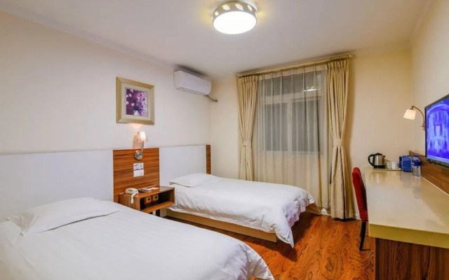 Jingcheng Business Hotel (Beijing Shilihe Metro Station)