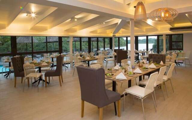 San Lameer Villa Rentals Three Bedroom Luxury 13908