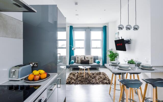Stay With Empire - Tyldesley Rd
