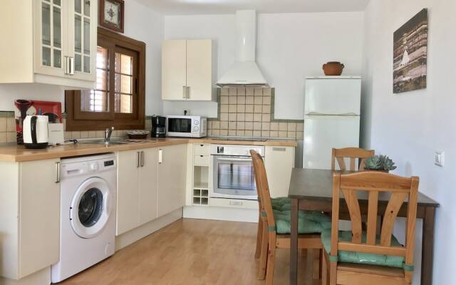 Aguimes Plaza Sunny Terrace Apartment