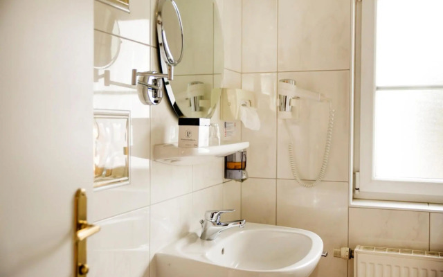 Das Grüne Hotel zur Post