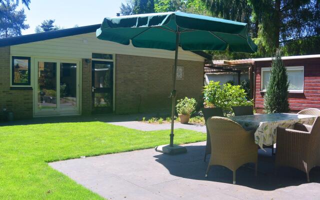 Attractive Bungalow With Sauna and hot tub