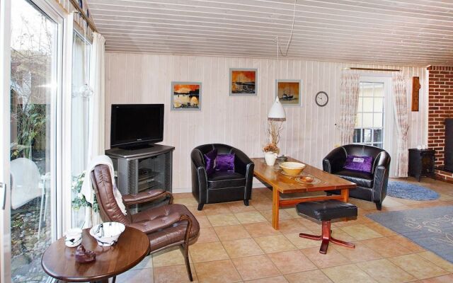 6 Person Holiday Home in Hemmet