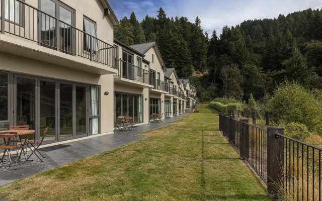 Platinum Queenstown Villas