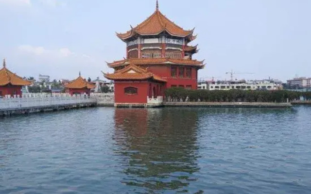 Ningbo Qianwan New Zone Haiyue Huantu NANYUAN INN Hotel (Dazhong Square)