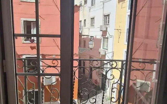 Castle Fado River Alfama Flat