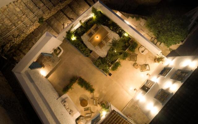 Orloff Legacy Suites Hydra
