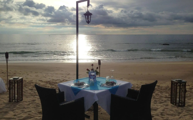 Le Coral Beach Resort and Cafe