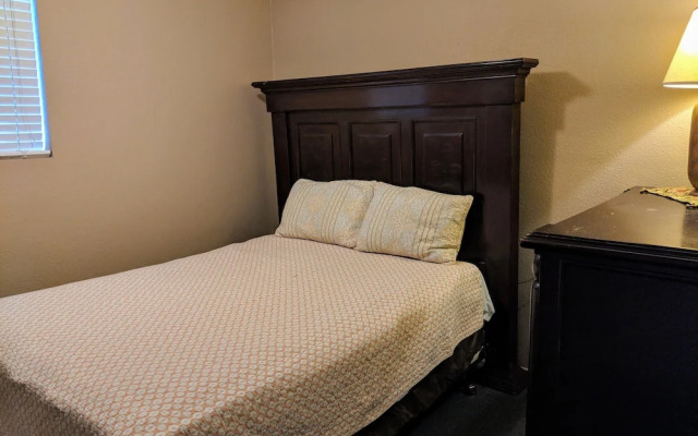 Antlers Inn