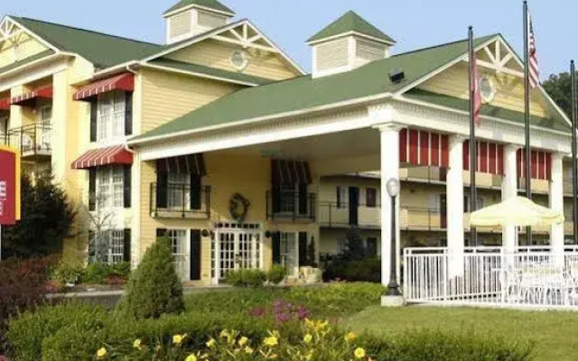 Oak Tree Lodge
