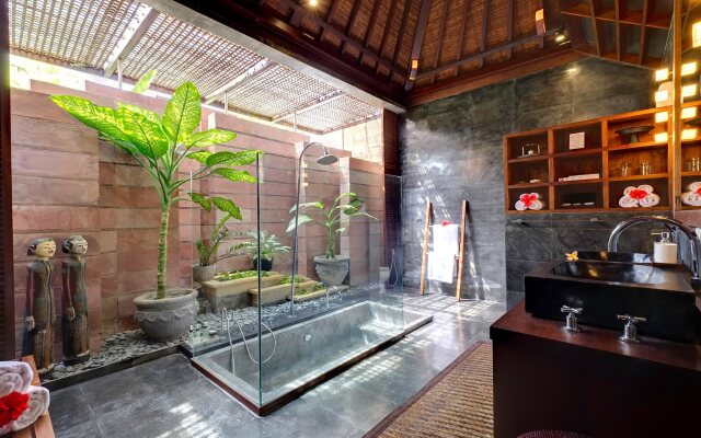 Majapahit Beach Villas