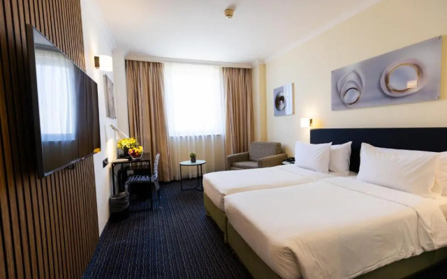 Grand Beach Hotel