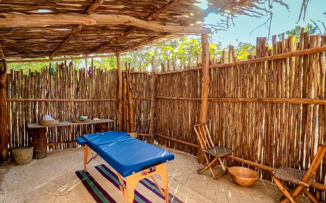 Merry Crab Cove - Après-Safari Beach Hotel