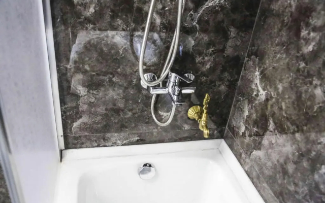 Ladik Hotel