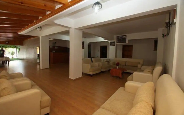 Eren Otel Çeşme