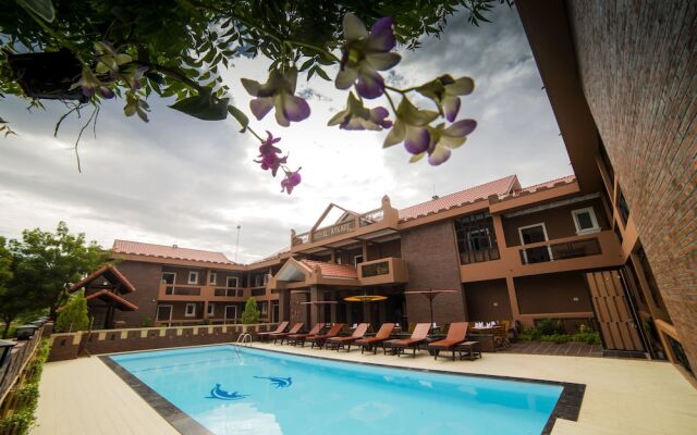 Royal Aykare Lodge