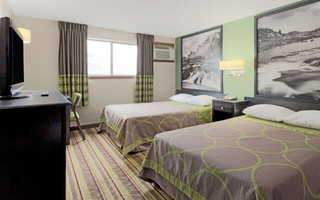 Super 8 by Wyndham Green River