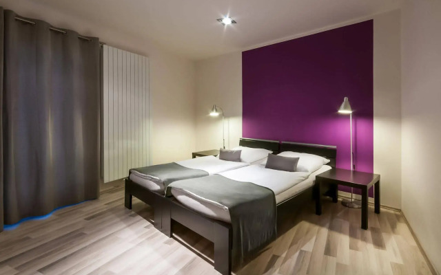 VV Hotel