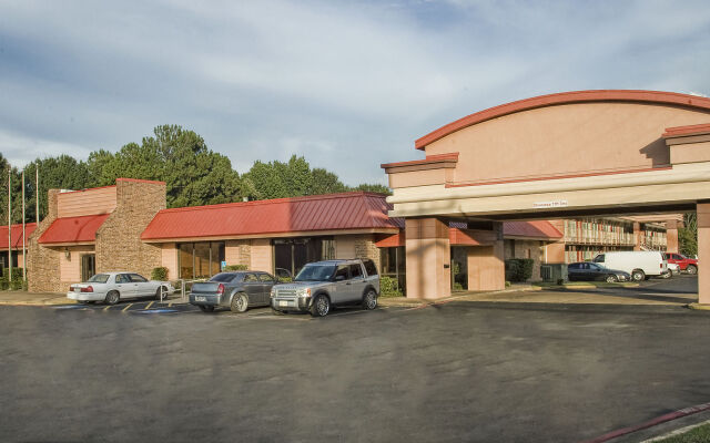 Express Inn & Suites