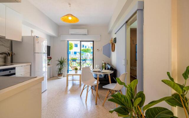 Sea Breeze 1-BR Apt in Pyla