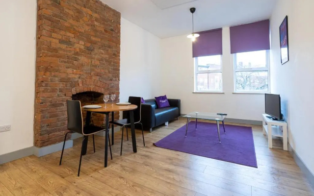 Pillo Rooms Serviced Apartments- Salford