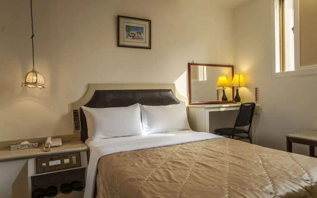 Good Hotel
