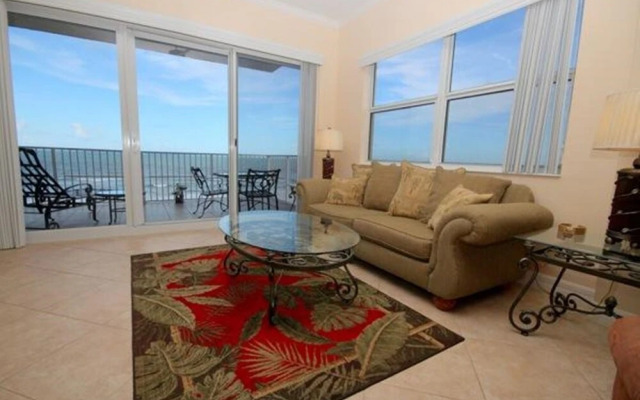 Malibu 704 Apartment 3