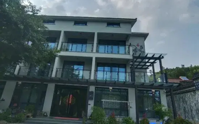 Xinglin painting house homestay in Changxing