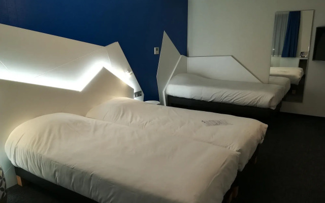 Origami Hotel
