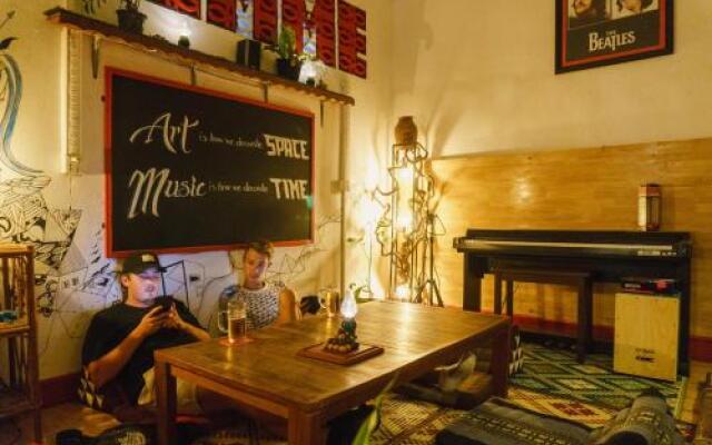 Pomme Hostel