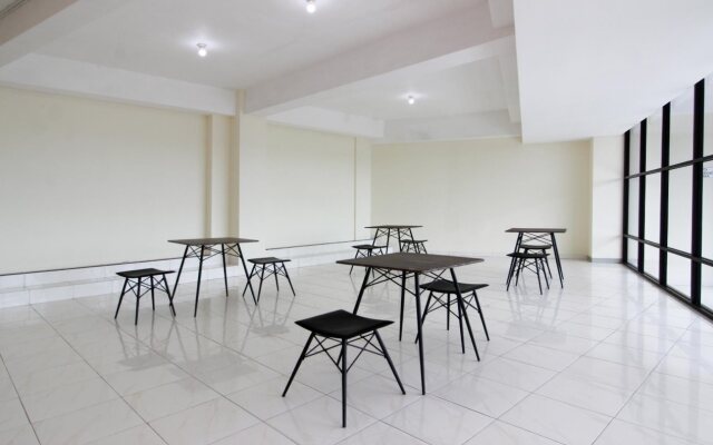 RedDoorz Near Malioboro Mall 2