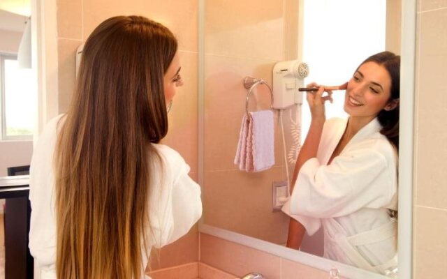 Plaza Suites Campana